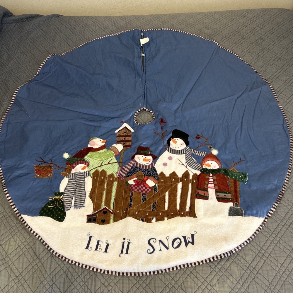 Santa's Best Let It Snow Snowmen Applique Christmas Tree Skirt 48"‎ Diameter